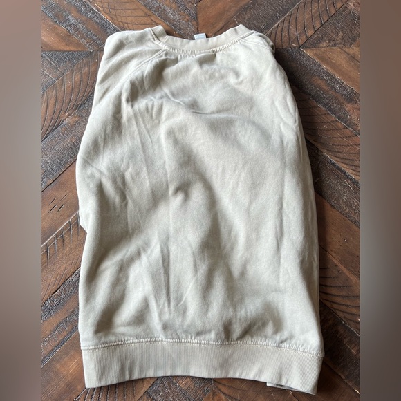 H&M Crewneck- Sage Green- Size Girls Large - Picture 2 of 3